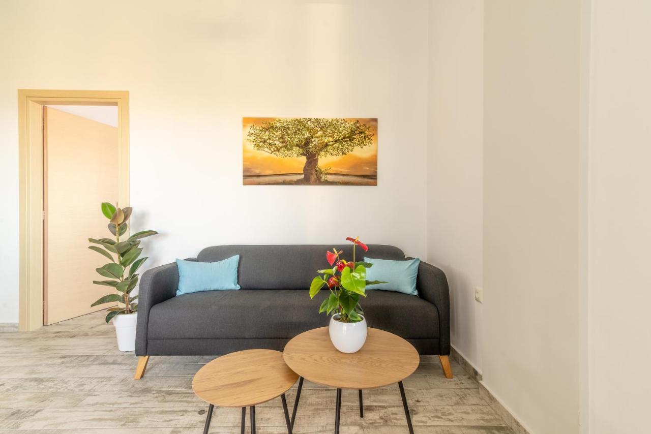 Magriplis Hill Apts ゴウヴァイ エクステリア 写真